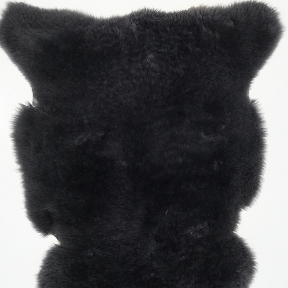 New Patagonian Sheepskin 2’ x 3’ Ft Graphite Gray - Picture 4 of 5